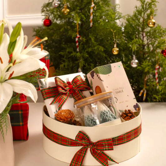 Heartfelt Holiday Hamper